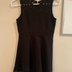 4/$25 Zunie Girls black dress
